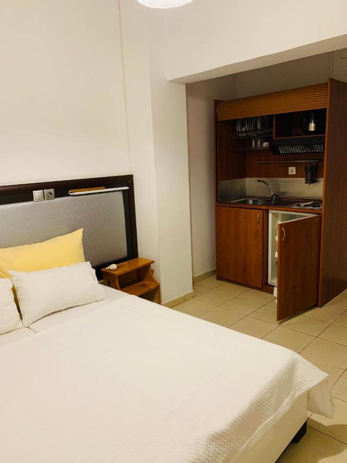 Platon Hotel Néoi Póroi Buitenkant foto