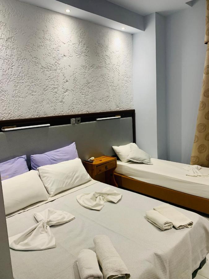 Platon Hotel Néoi Póroi Buitenkant foto