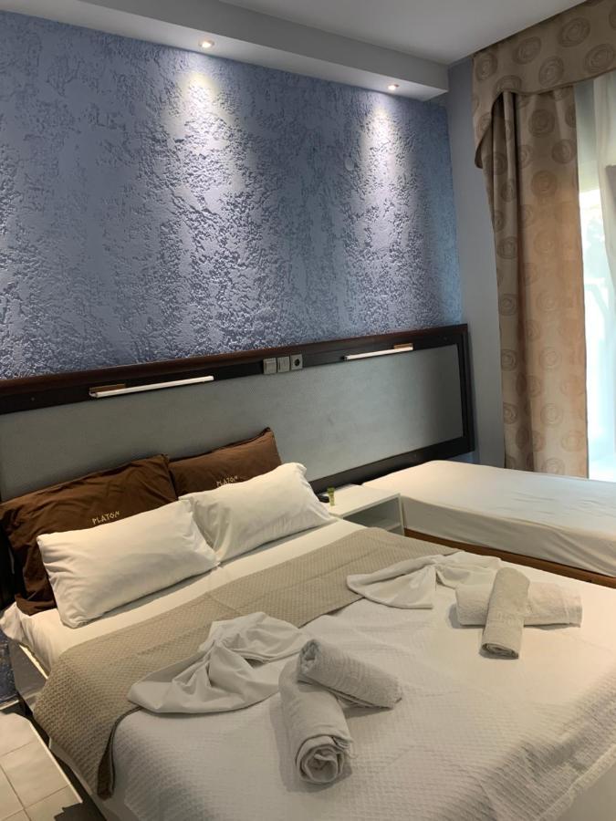 Platon Hotel Néoi Póroi Buitenkant foto
